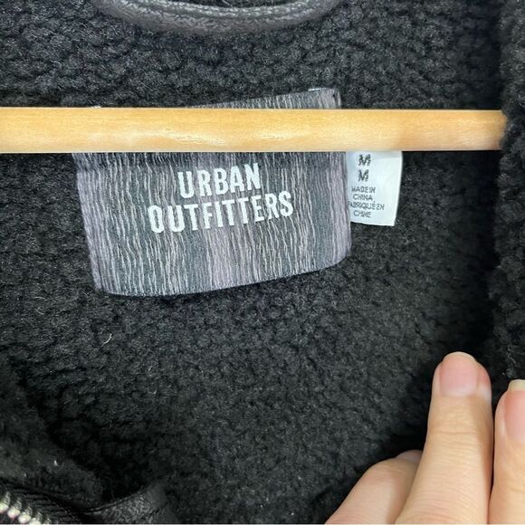 Urban Outfitters Casey Faux Suede Black Zip Up Hoodie Bomber Jacket M - Picture 8 of 10